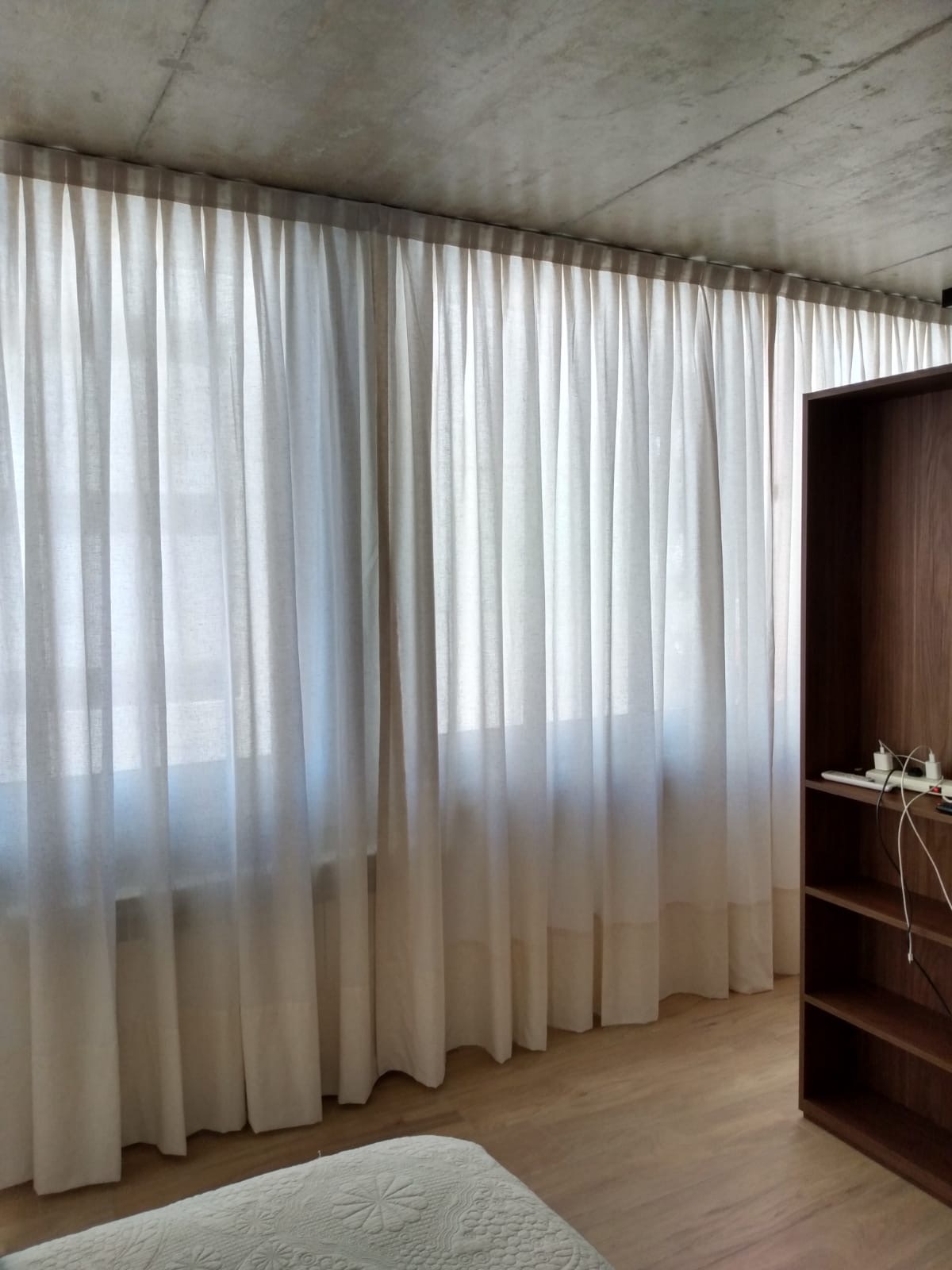Cortinas de lino de piso a techo